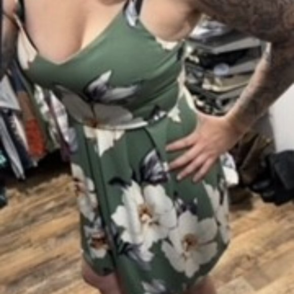 Francesca's Collections Olive Floral Mini Dress - Picture 2 of 5
